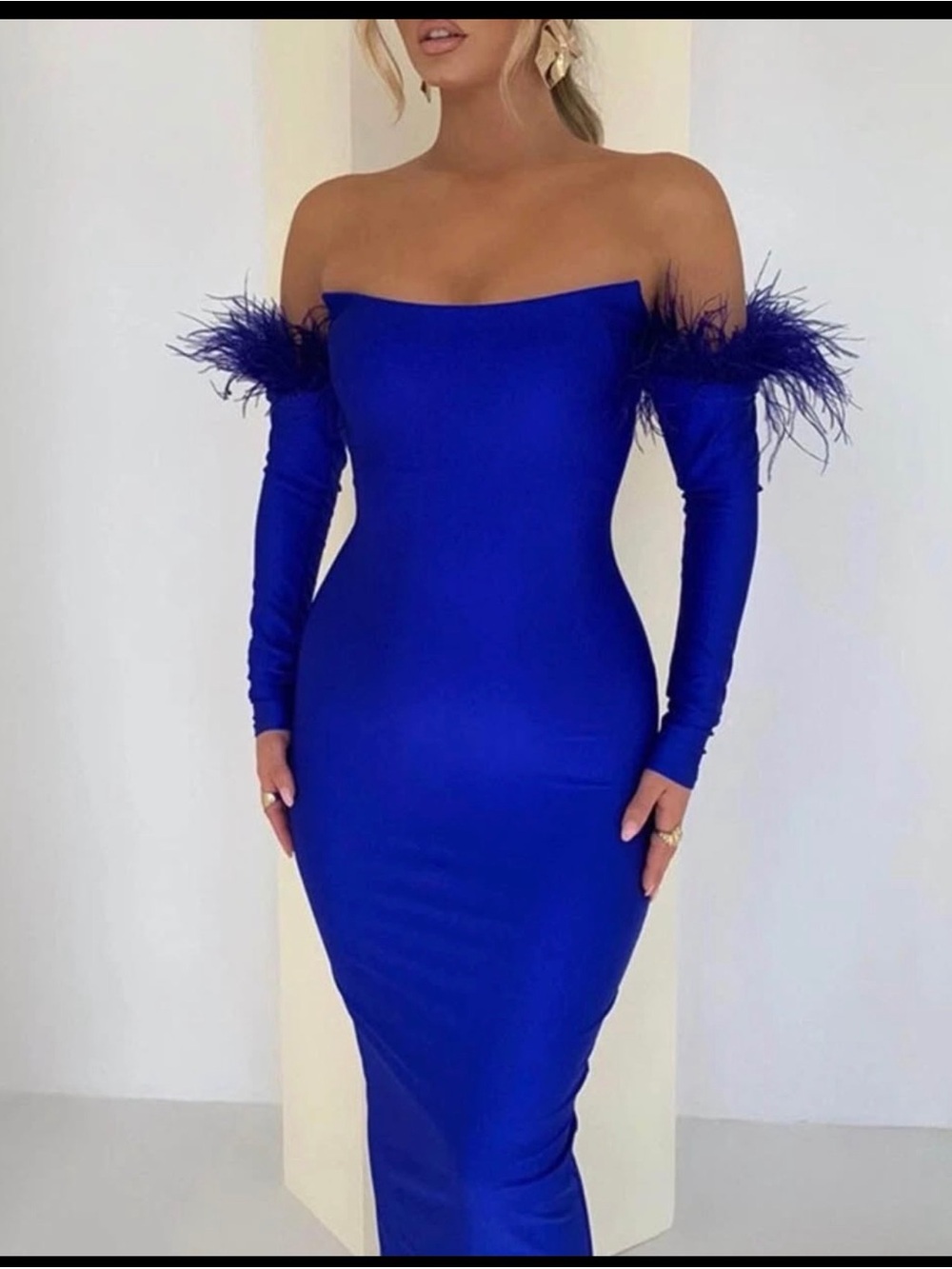 Off-Shoulder Feather Trim Bodycon Dress in Royal Blue